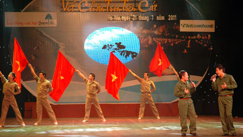 Art performance to show gratitude to wounded and fallen soldiers
